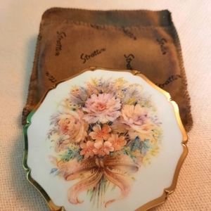 Stratton vintage flower print compact.